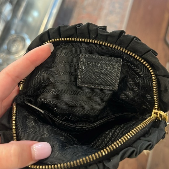 PRADA RUFFLE POUCH. IN EXCELLENT CONDITION. It’s so cute , just don’t need! - Picture 4 of 6